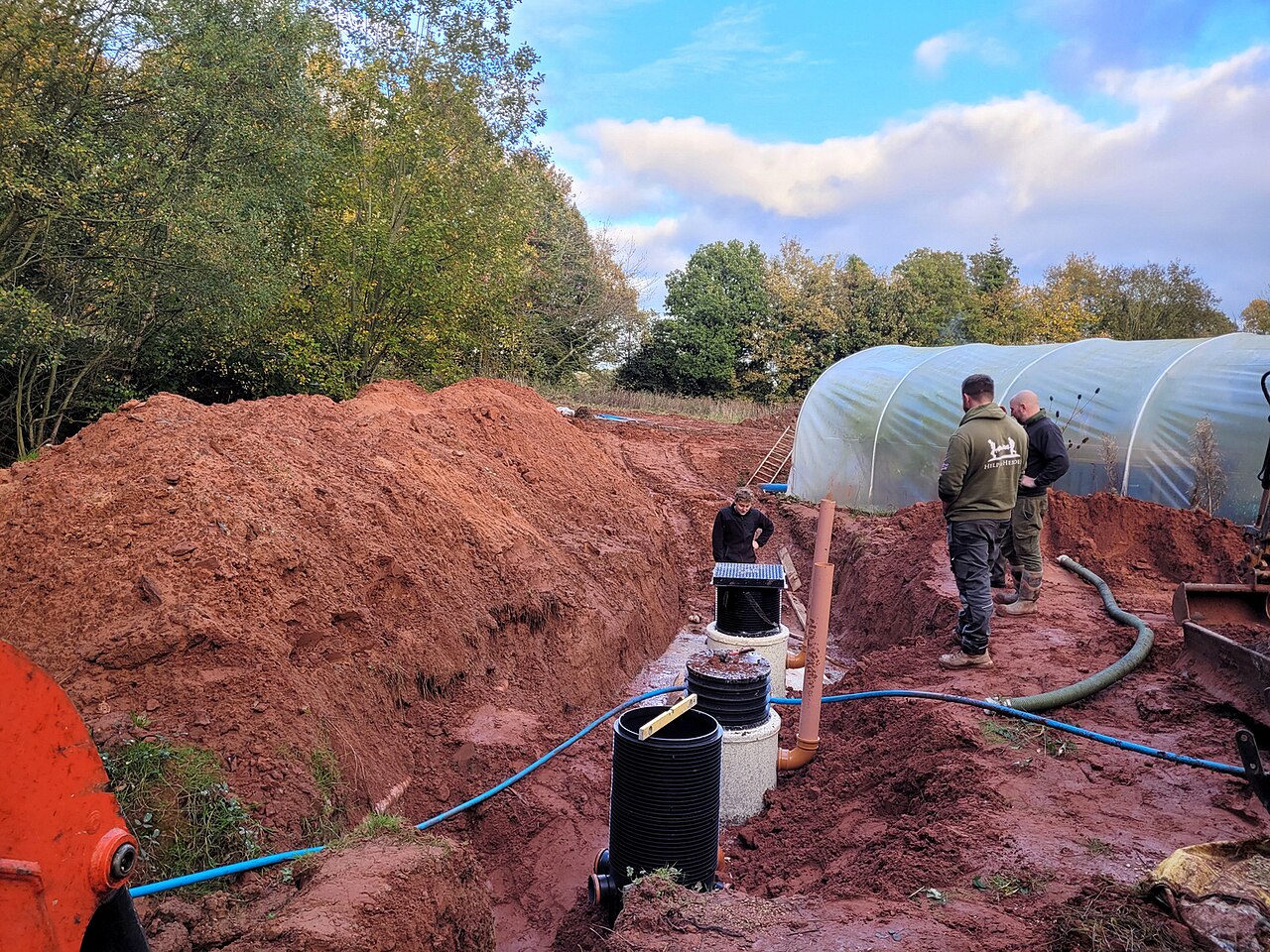 Licensed septic crew installing a system in Elmore County